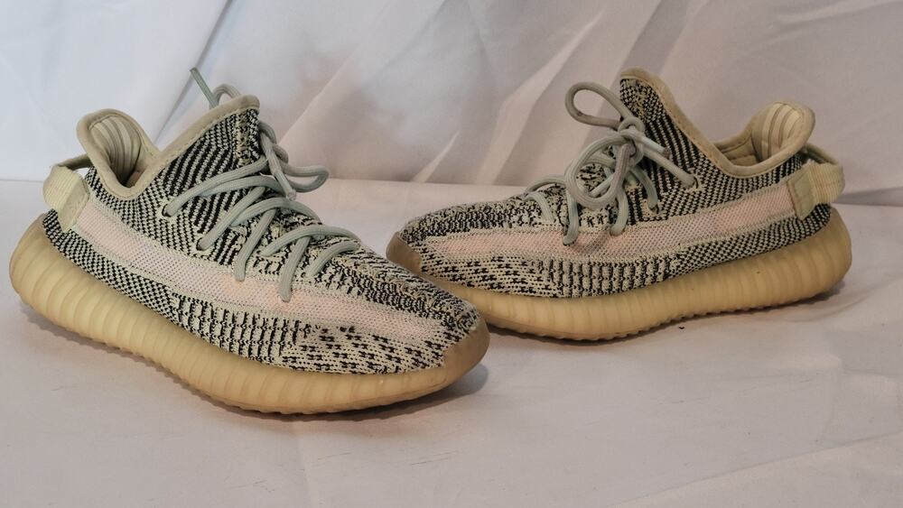 Size 4 - adidas Yeezy Boost 350 V2 Yeezreel Non-Reflective